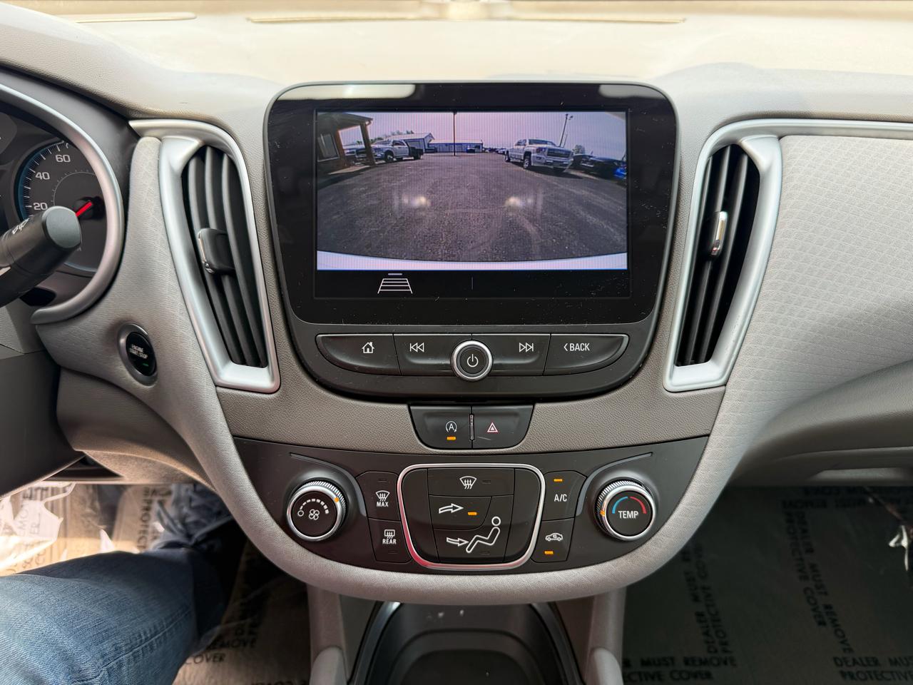 Chevrolet Malibu 4dr Sdn LS w/1FL 2020