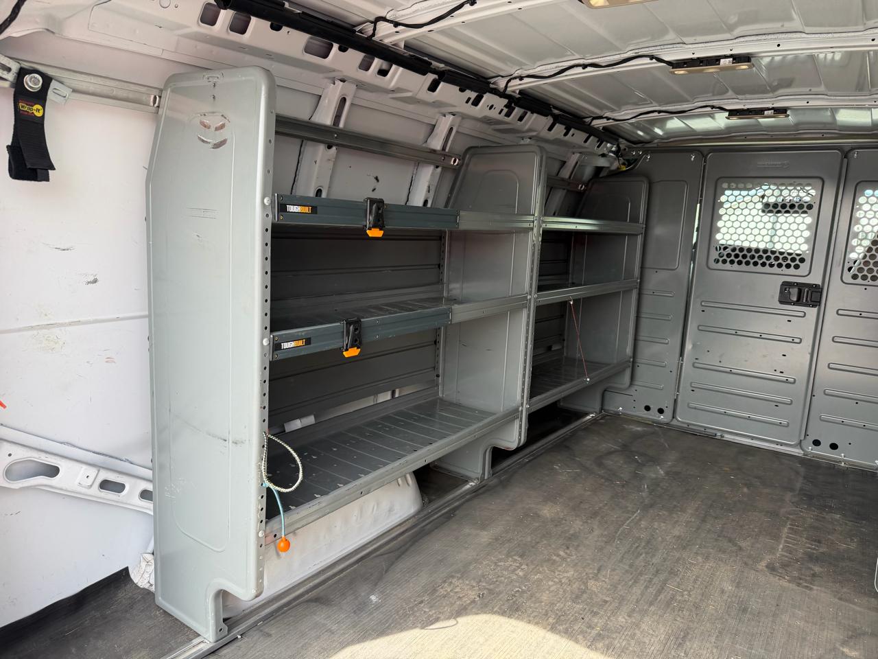 Chevrolet Express Cargo Van RWD 2500 135" 2021