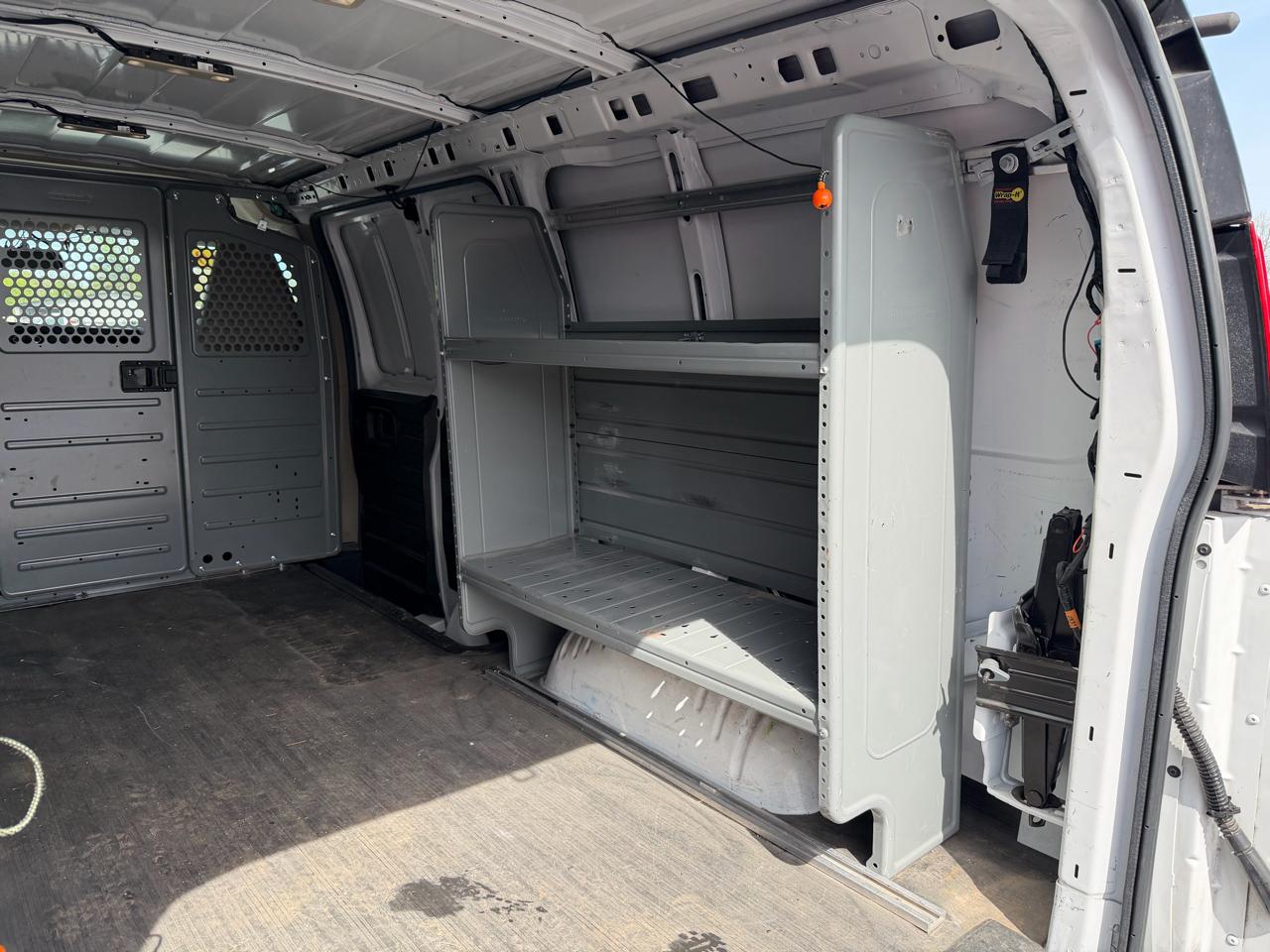 Chevrolet Express Cargo Van RWD 2500 135" 2021