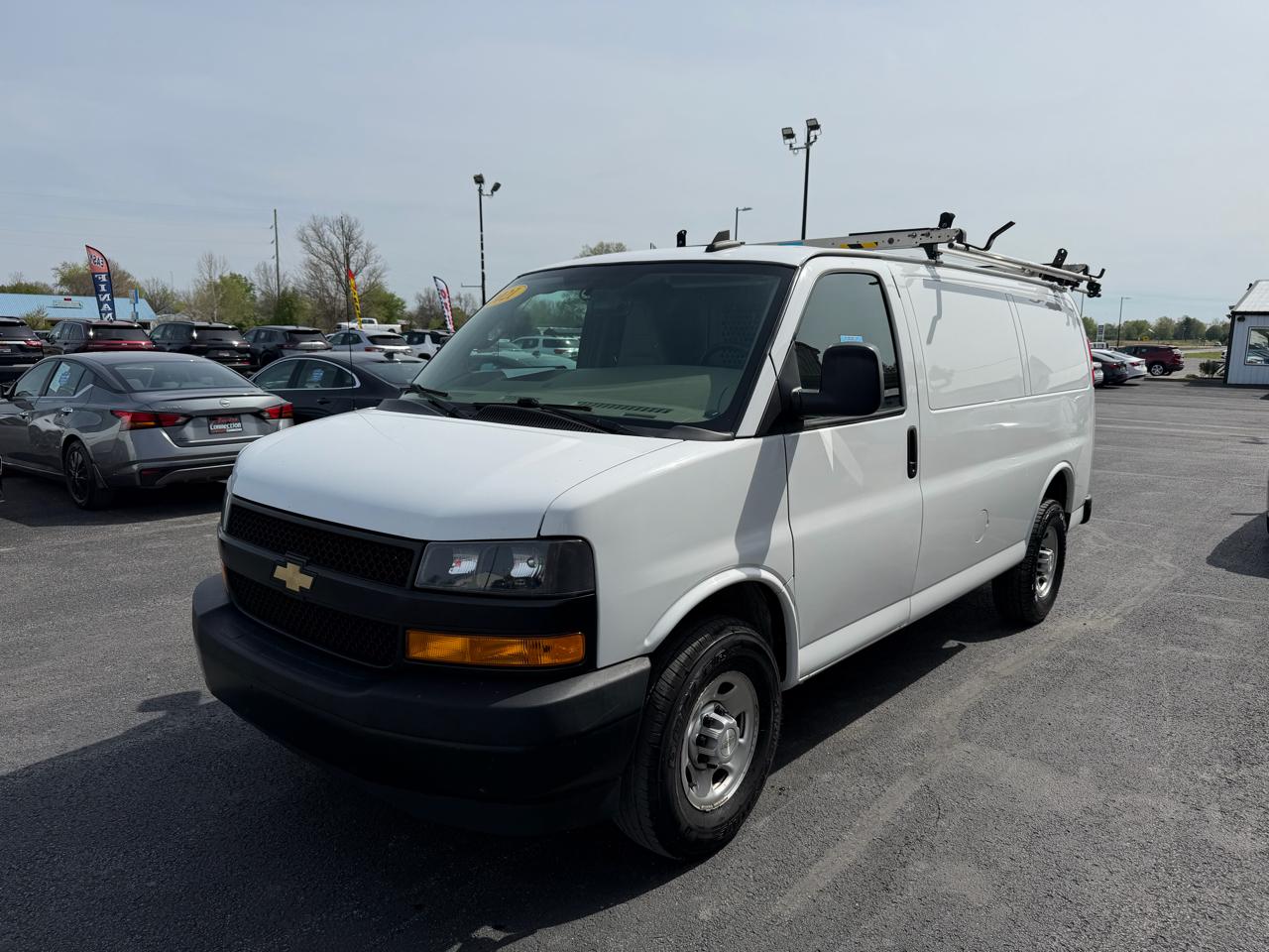 Chevrolet Express Cargo Van RWD 2500 135" 2021