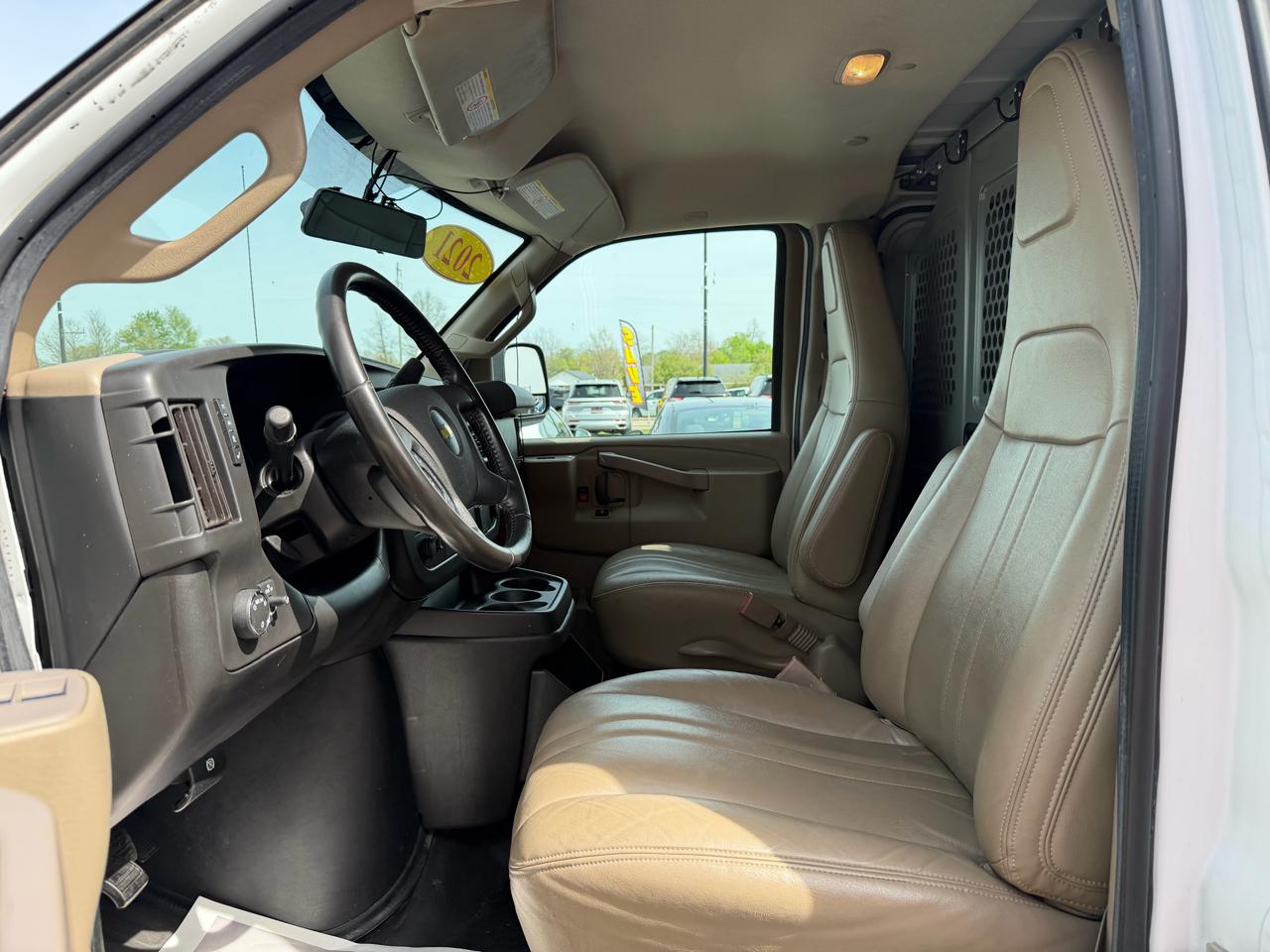 Chevrolet Express Cargo Van RWD 2500 135" 2021