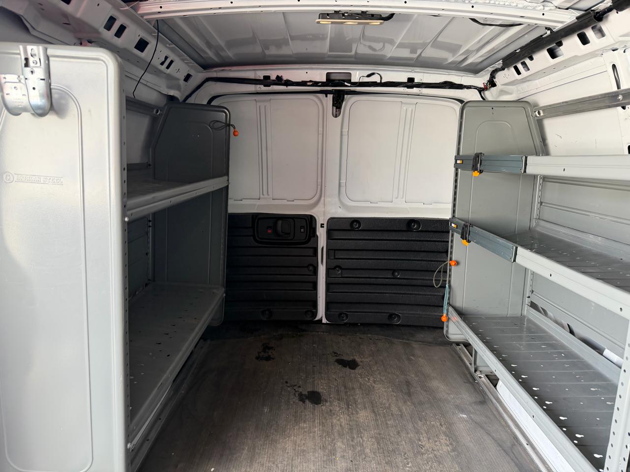 Chevrolet Express Cargo Van RWD 2500 135" 2021