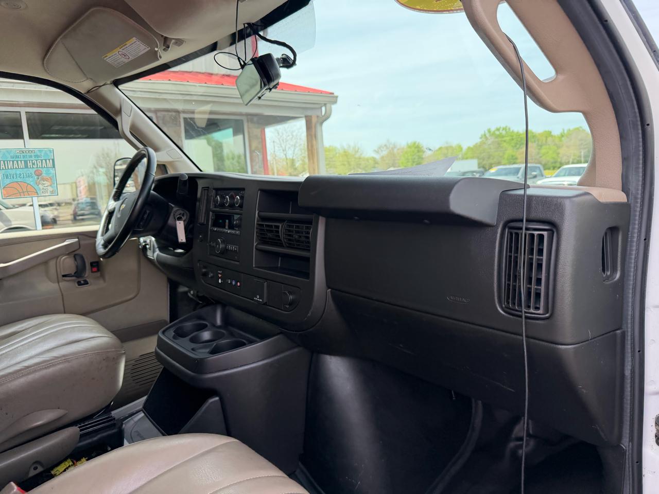 Chevrolet Express Cargo Van RWD 2500 135" 2021