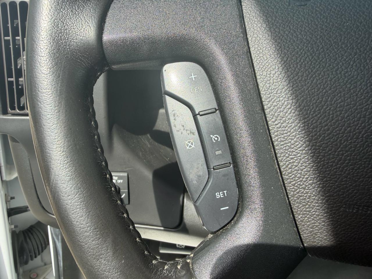 Chevrolet Express Cargo Van RWD 2500 135" 2021