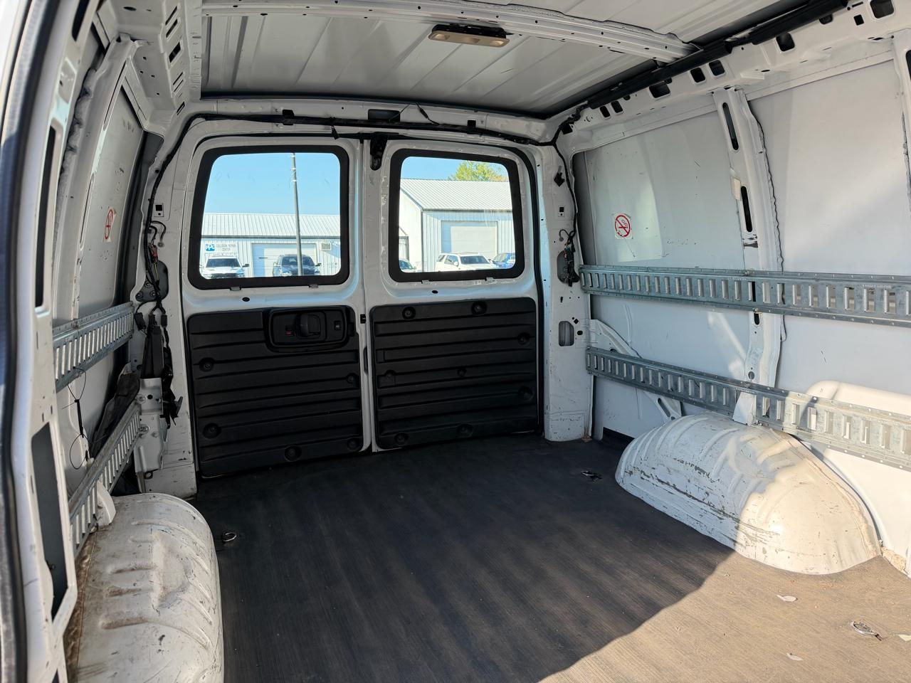 Chevrolet Express Cargo Van RWD 2500 135" 2019