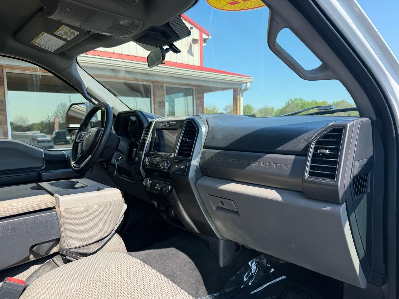 Ford Super Duty F-250 SRW XLT 4WD Crew Cab 8' Box 2022