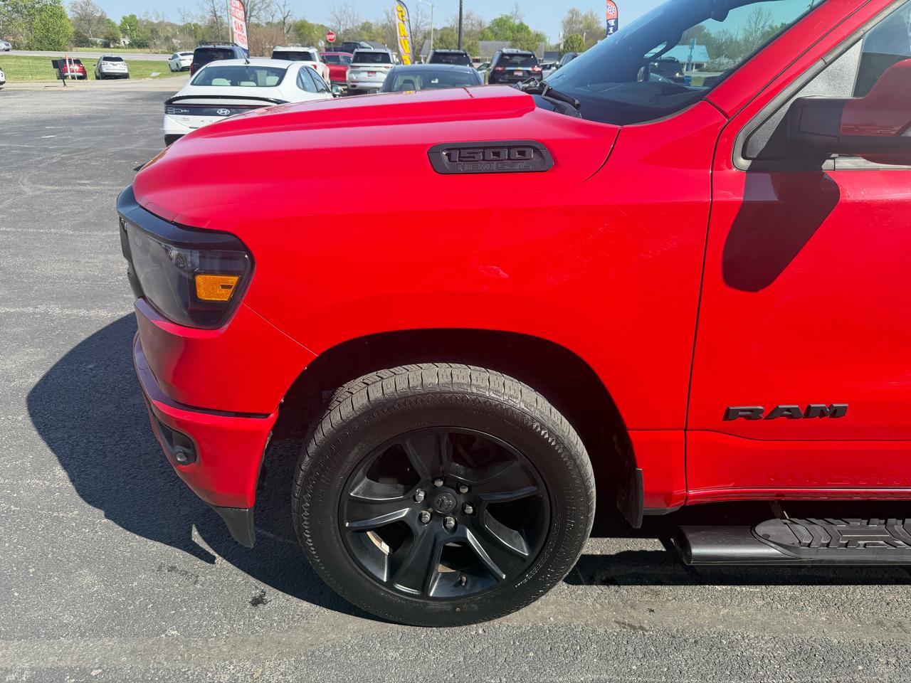 RAM 1500 Big Horn 4x4 Crew Cab 5'7" Box 2020