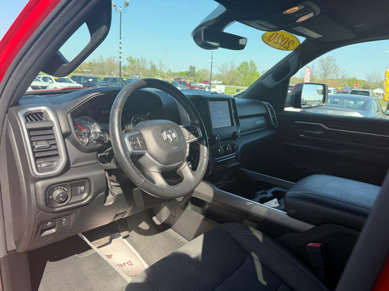 RAM 1500 Big Horn 4x4 Crew Cab 5'7" Box 2020