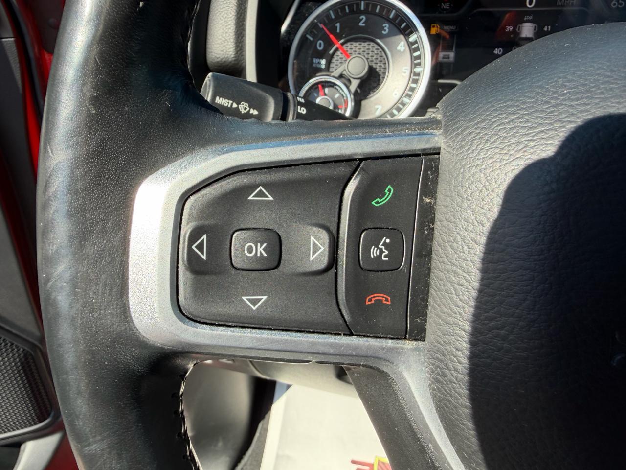 RAM 1500 Big Horn 4x4 Crew Cab 5'7" Box 2020