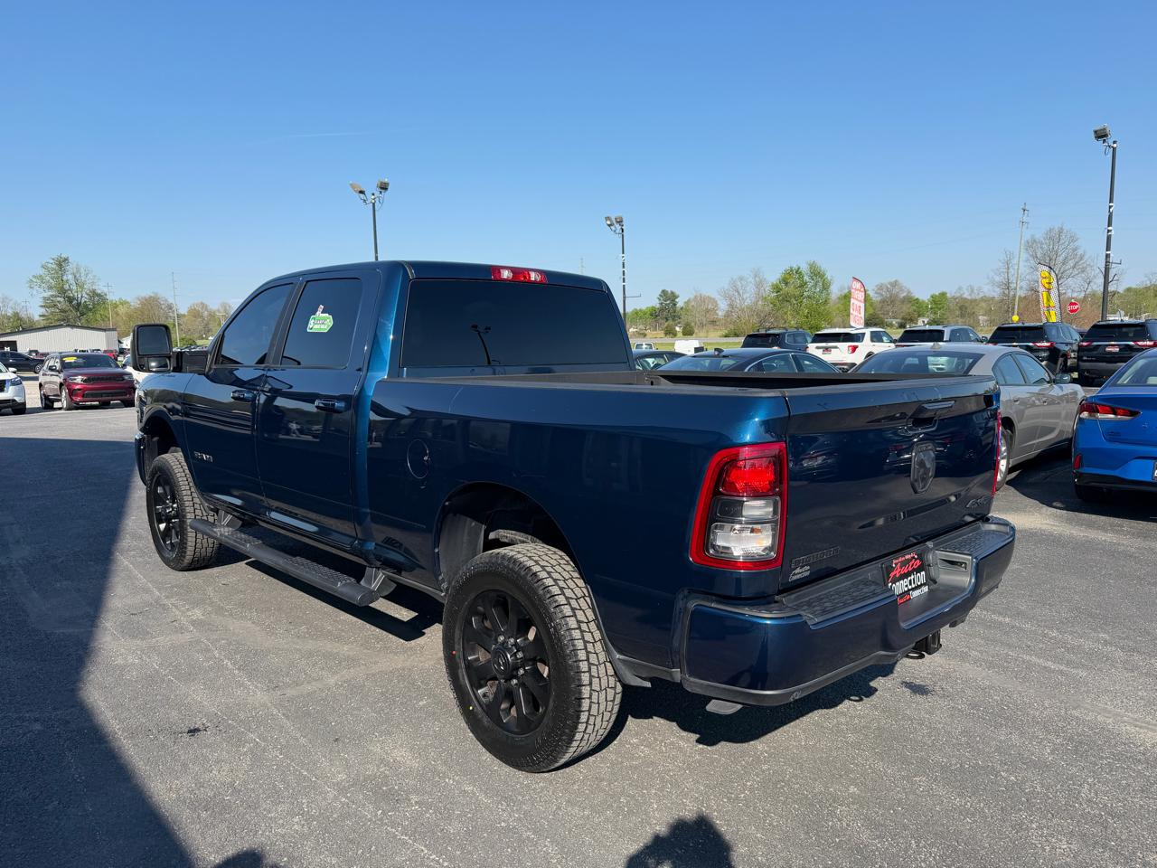 RAM 2500 Big Horn 4x4 Crew Cab 6'4" Box 2023