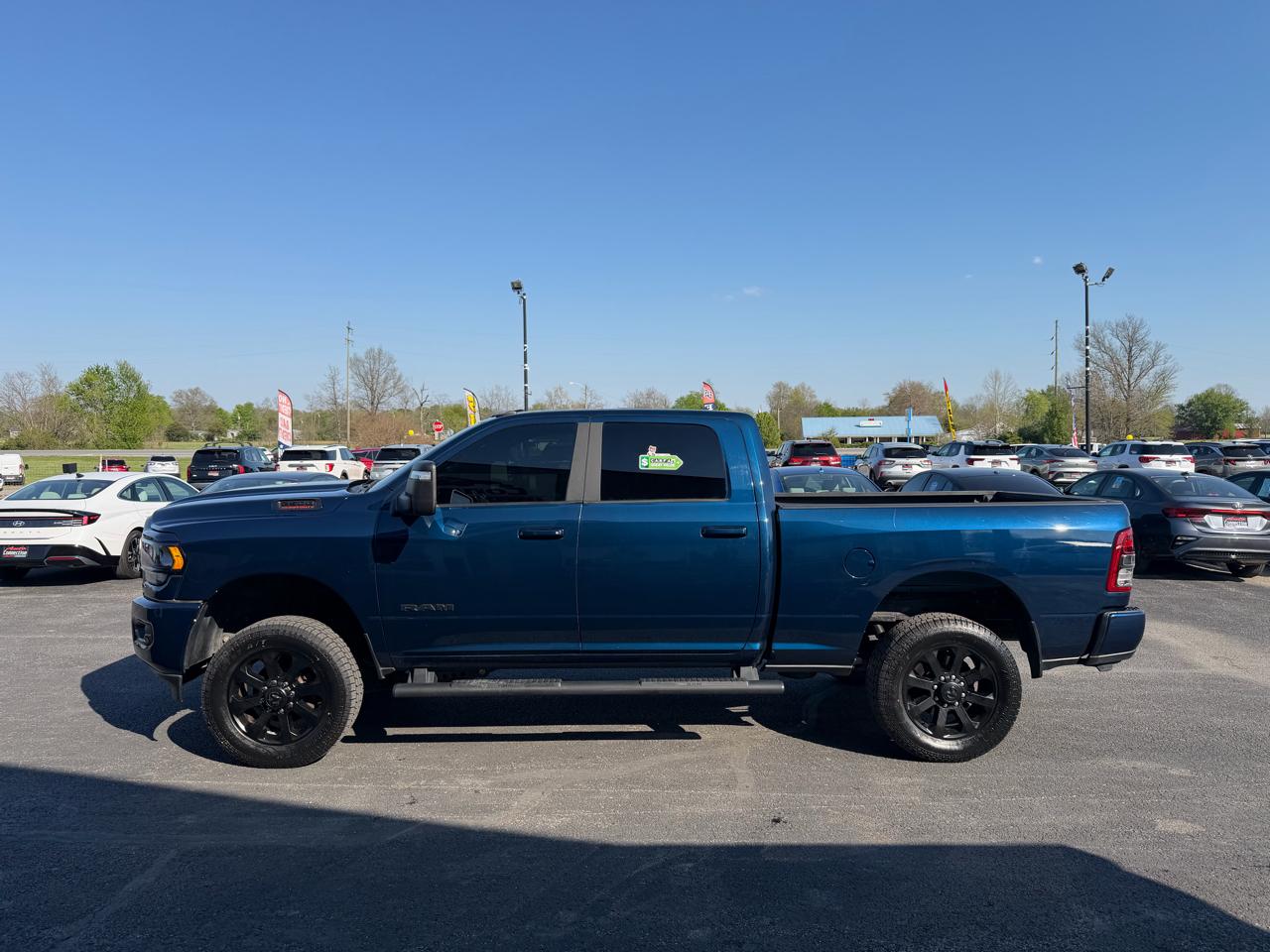 RAM 2500 Big Horn 4x4 Crew Cab 6'4" Box 2023