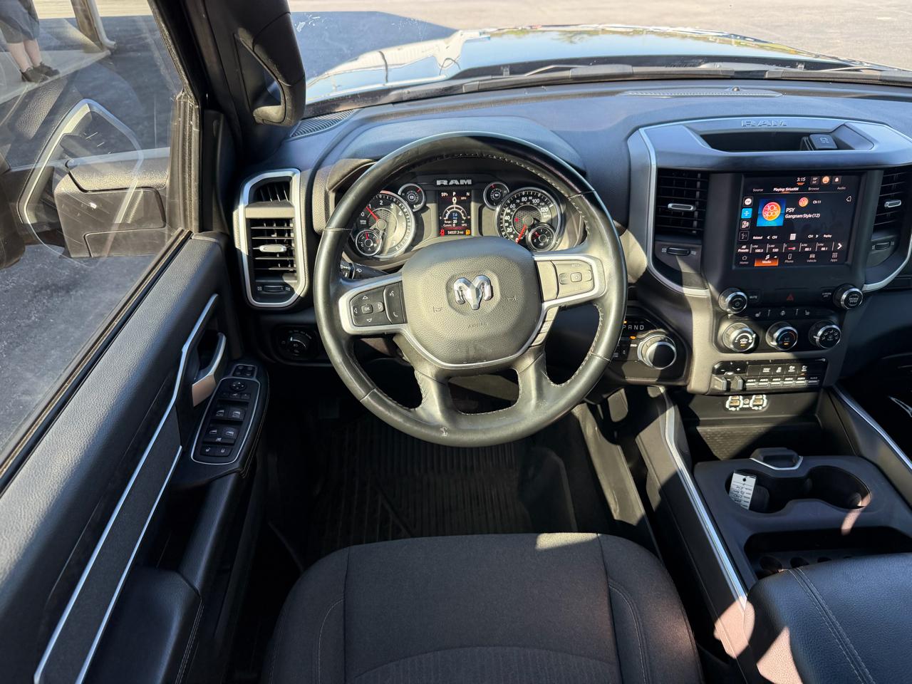 RAM 2500 Big Horn 4x4 Crew Cab 6'4" Box 2023