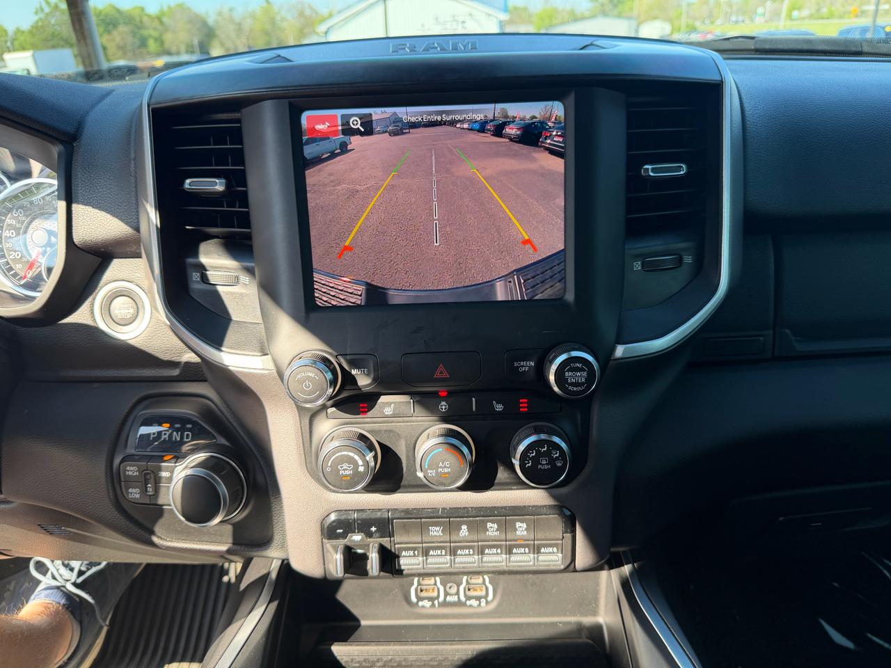 RAM 2500 Big Horn 4x4 Crew Cab 6'4" Box 2023