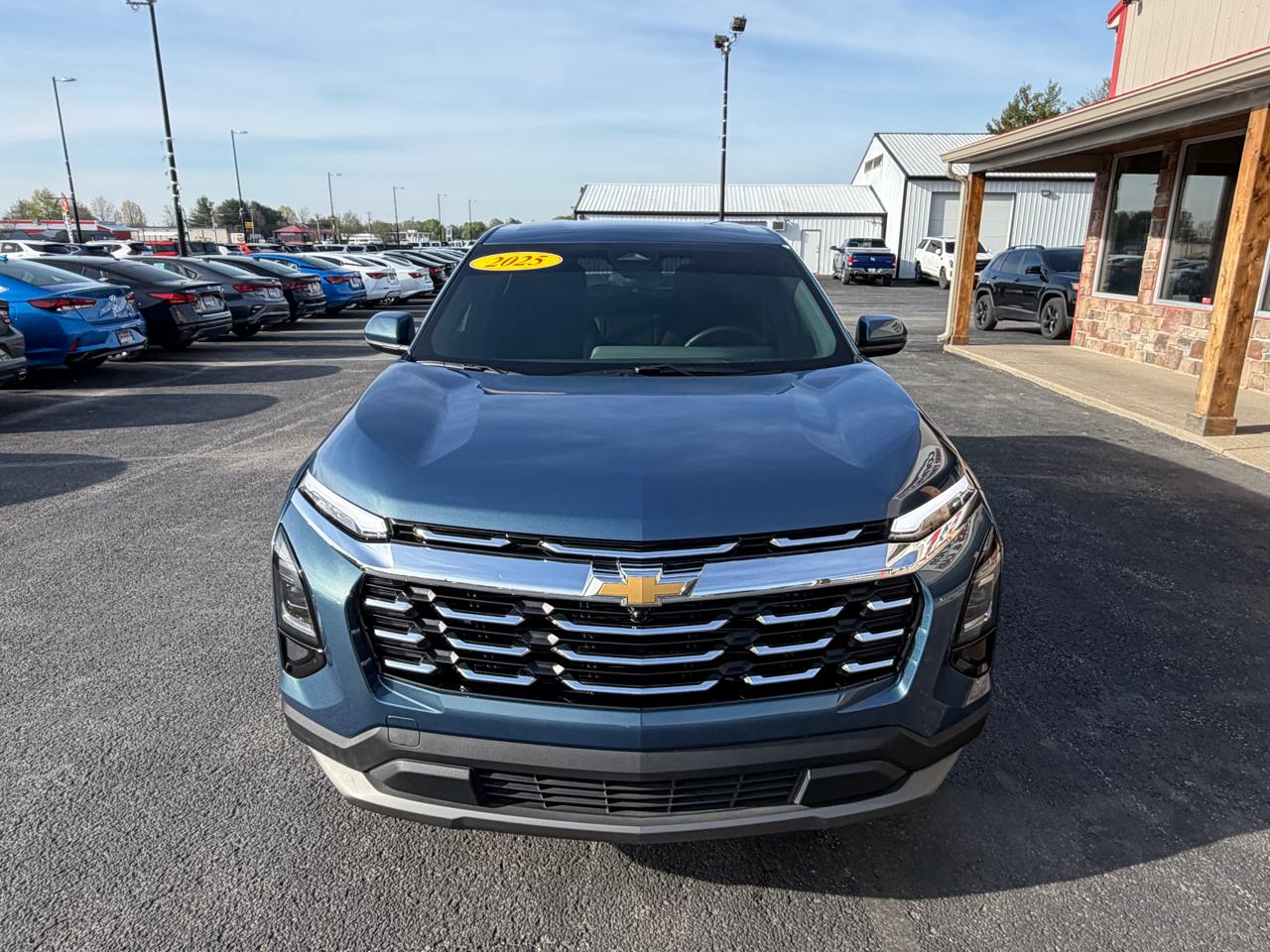 Chevrolet Equinox FWD 4dr LT w/1LT 2025