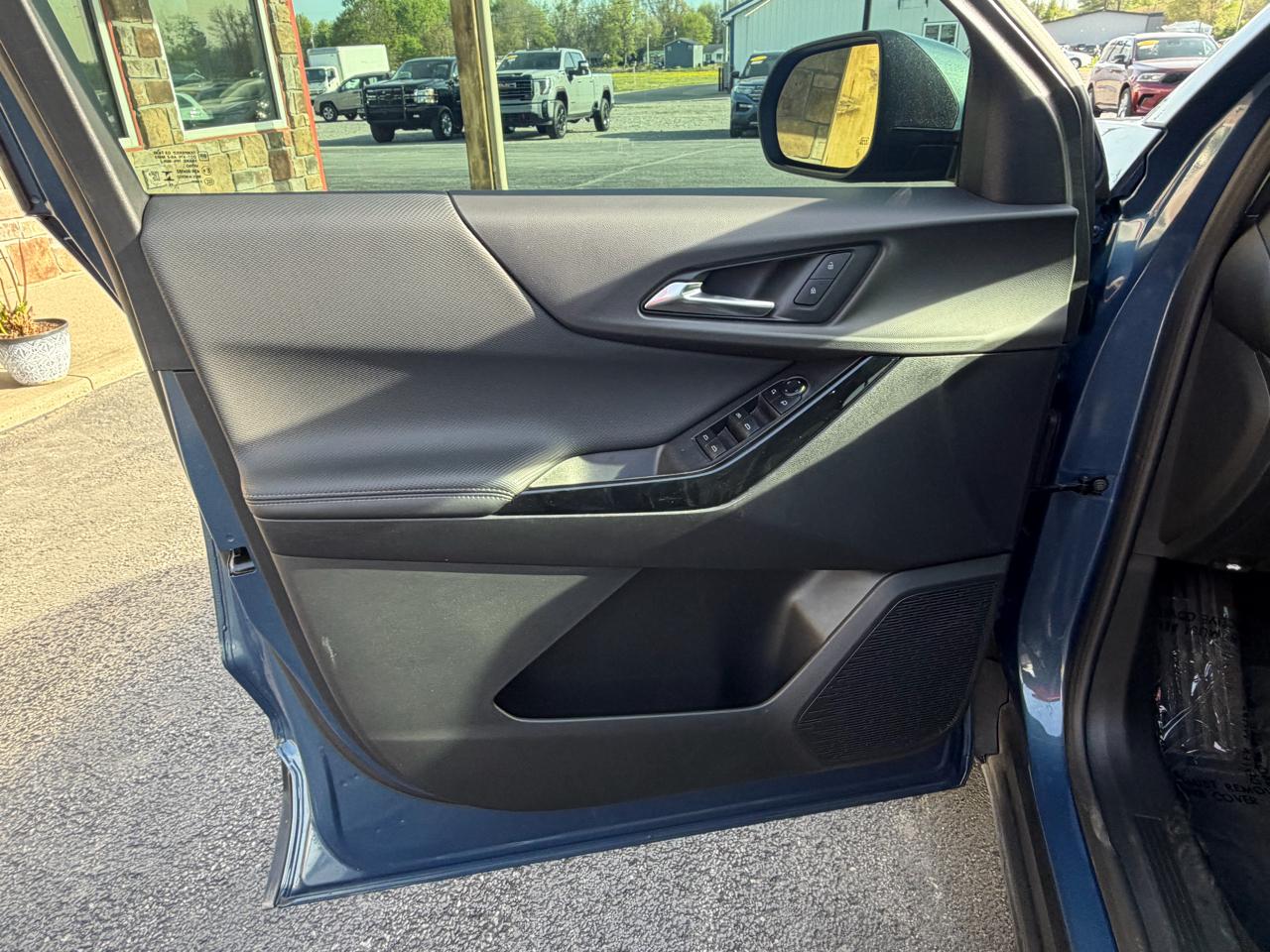 Chevrolet Equinox FWD 4dr LT w/1LT 2025