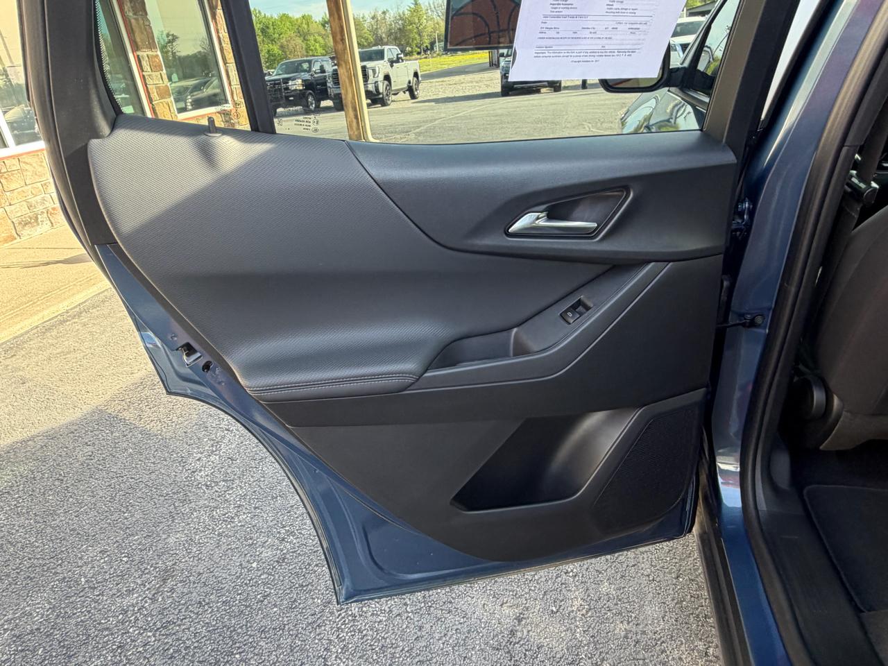 Chevrolet Equinox FWD 4dr LT w/1LT 2025