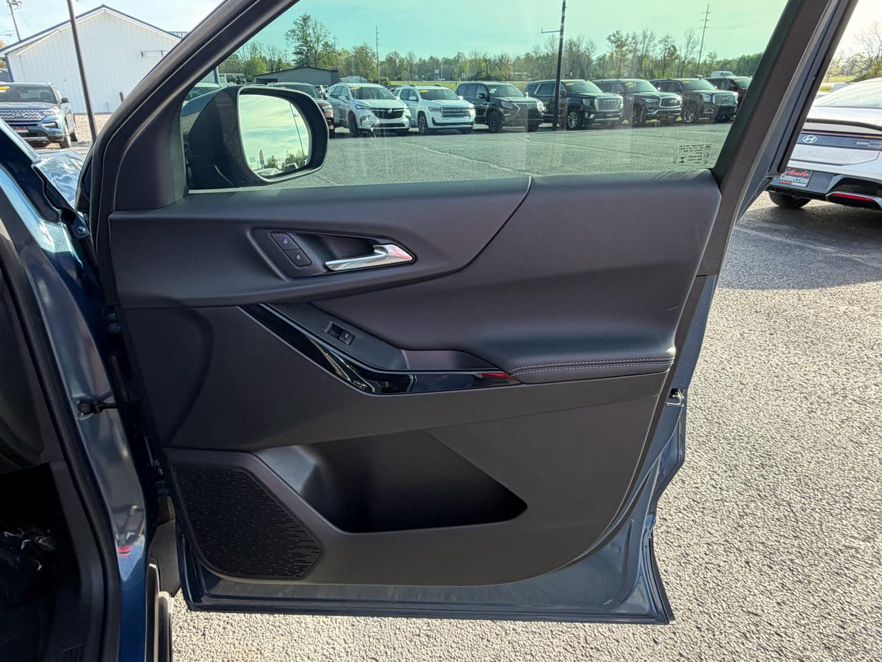 Chevrolet Equinox FWD 4dr LT w/1LT 2025