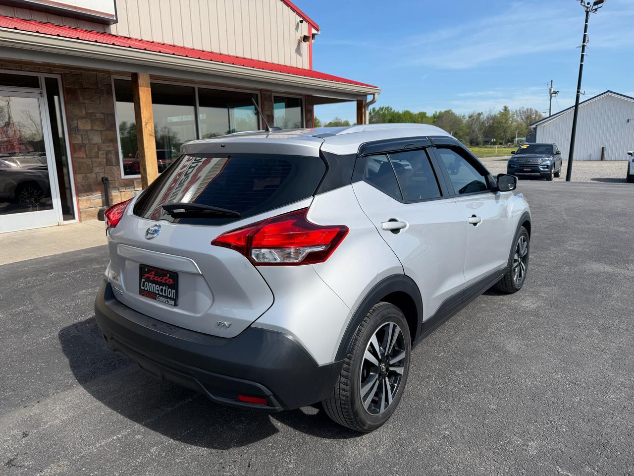 Nissan Kicks SV FWD 2019