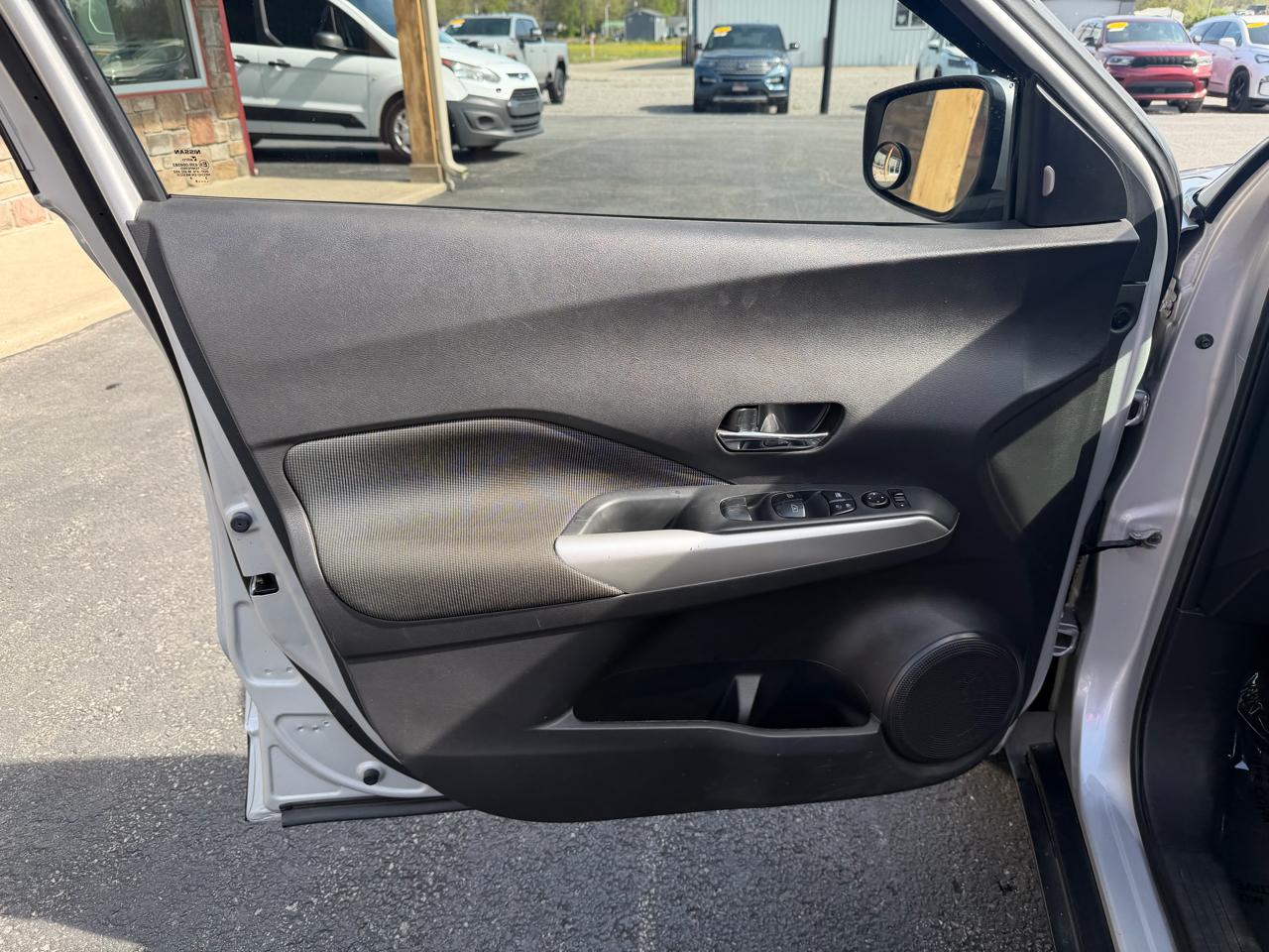 Nissan Kicks SV FWD 2019