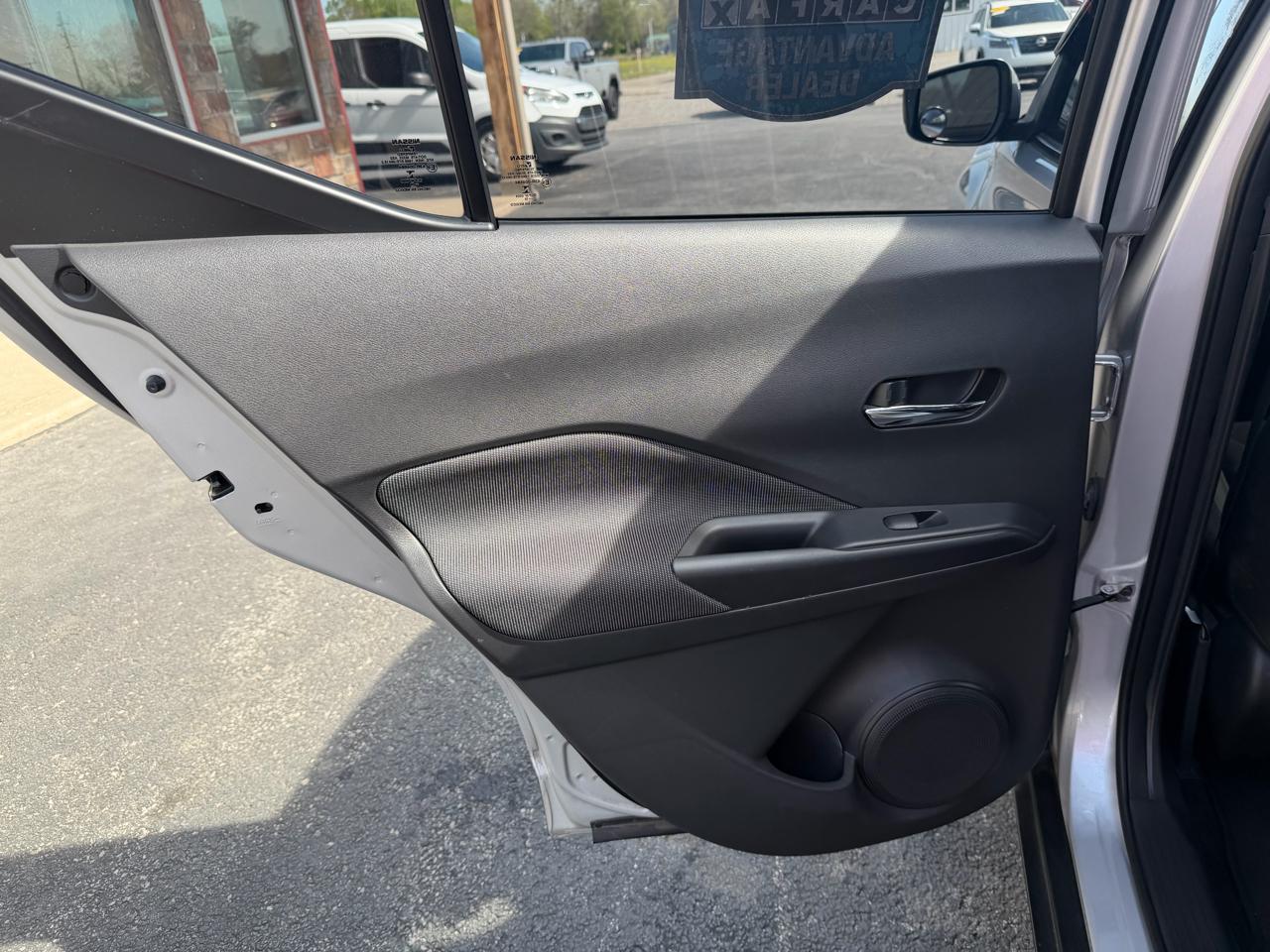 Nissan Kicks SV FWD 2019