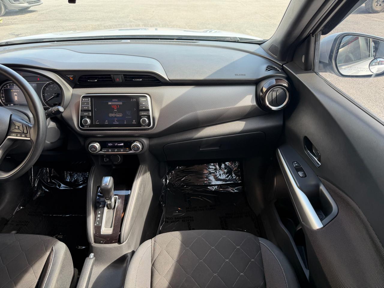 Nissan Kicks SV FWD 2019