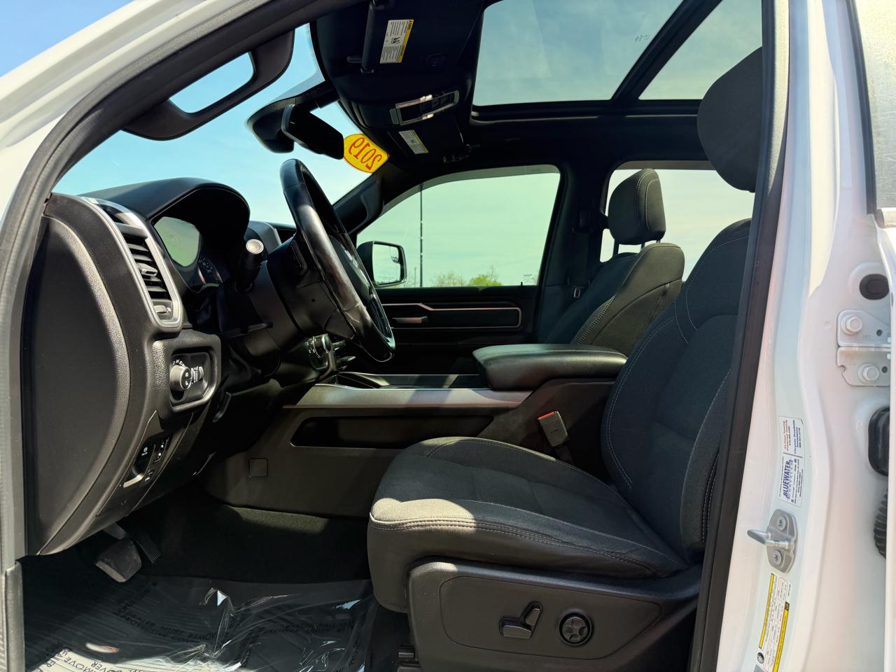 RAM 1500 Big Horn/Lone Star 4x4 Crew Cab 5'7" Box 2019