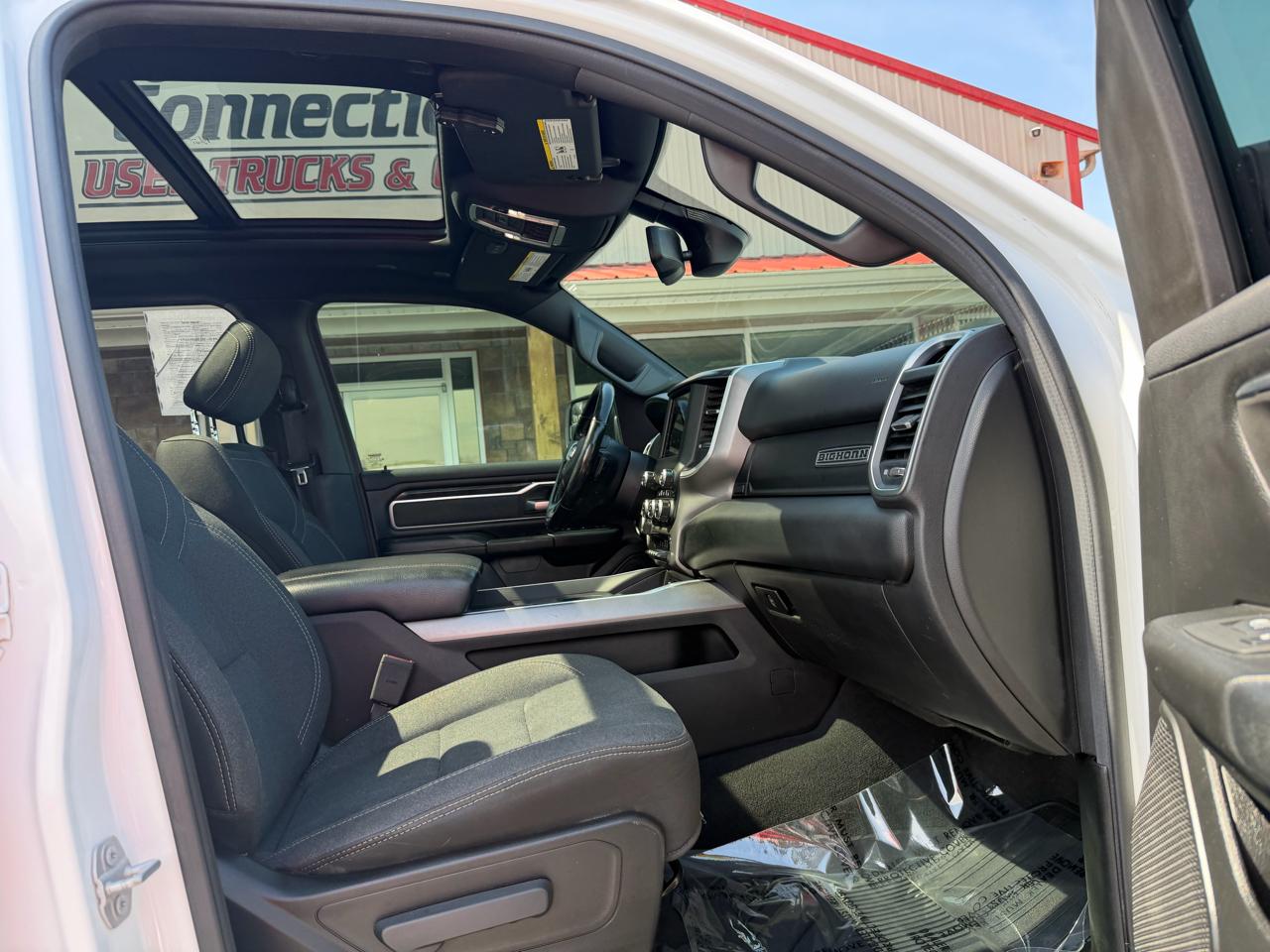 RAM 1500 Big Horn/Lone Star 4x4 Crew Cab 5'7" Box 2019