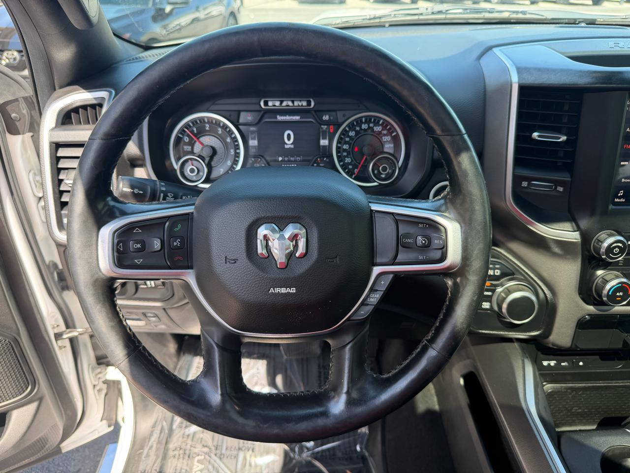 RAM 1500 Big Horn/Lone Star 4x4 Crew Cab 5'7" Box 2019