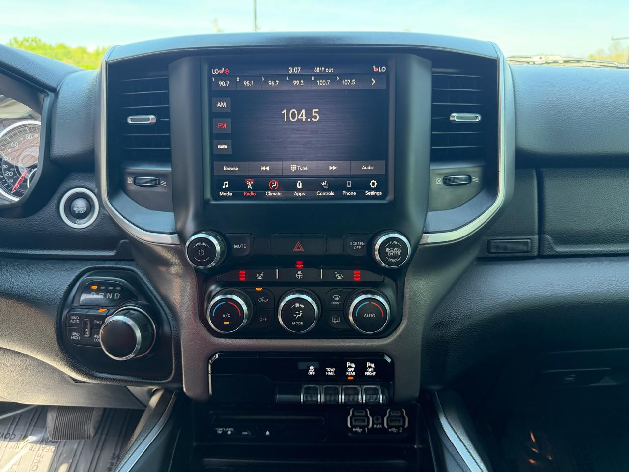 RAM 1500 Big Horn/Lone Star 4x4 Crew Cab 5'7" Box 2019