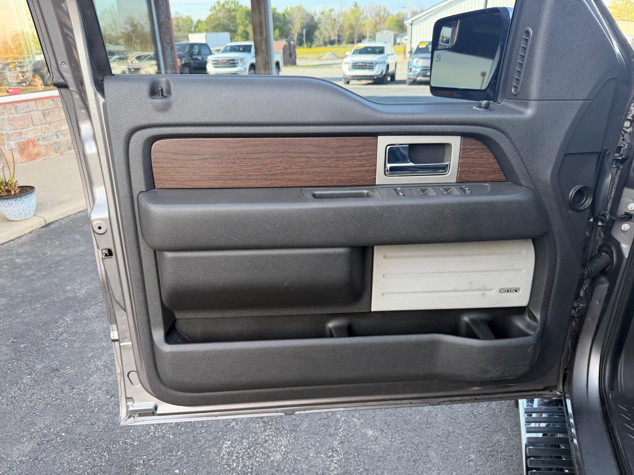 Ford F-150 4WD SuperCrew 139" Lariat 2014