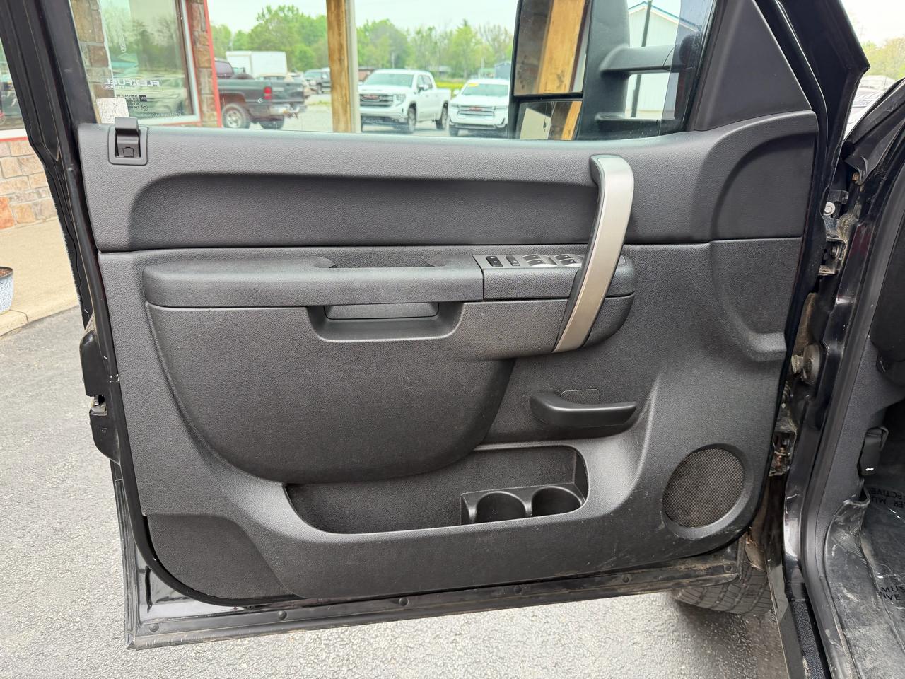 Chevrolet Silverado 2500HD 4WD Crew Cab 153.7" LT 2013