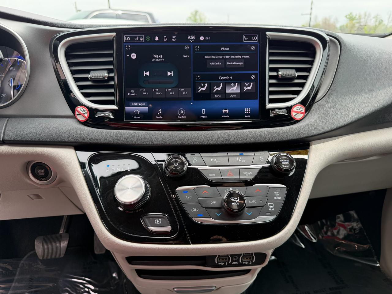 Chrysler Pacifica Touring L FWD 2024