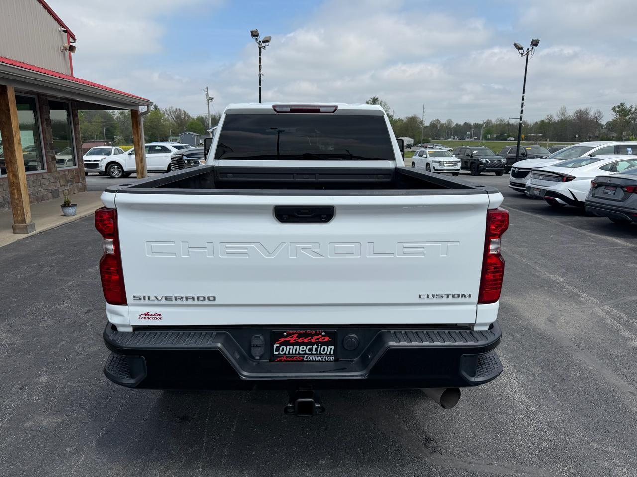 Chevrolet Silverado 2500HD 4WD Crew Cab 159" Custom 2022