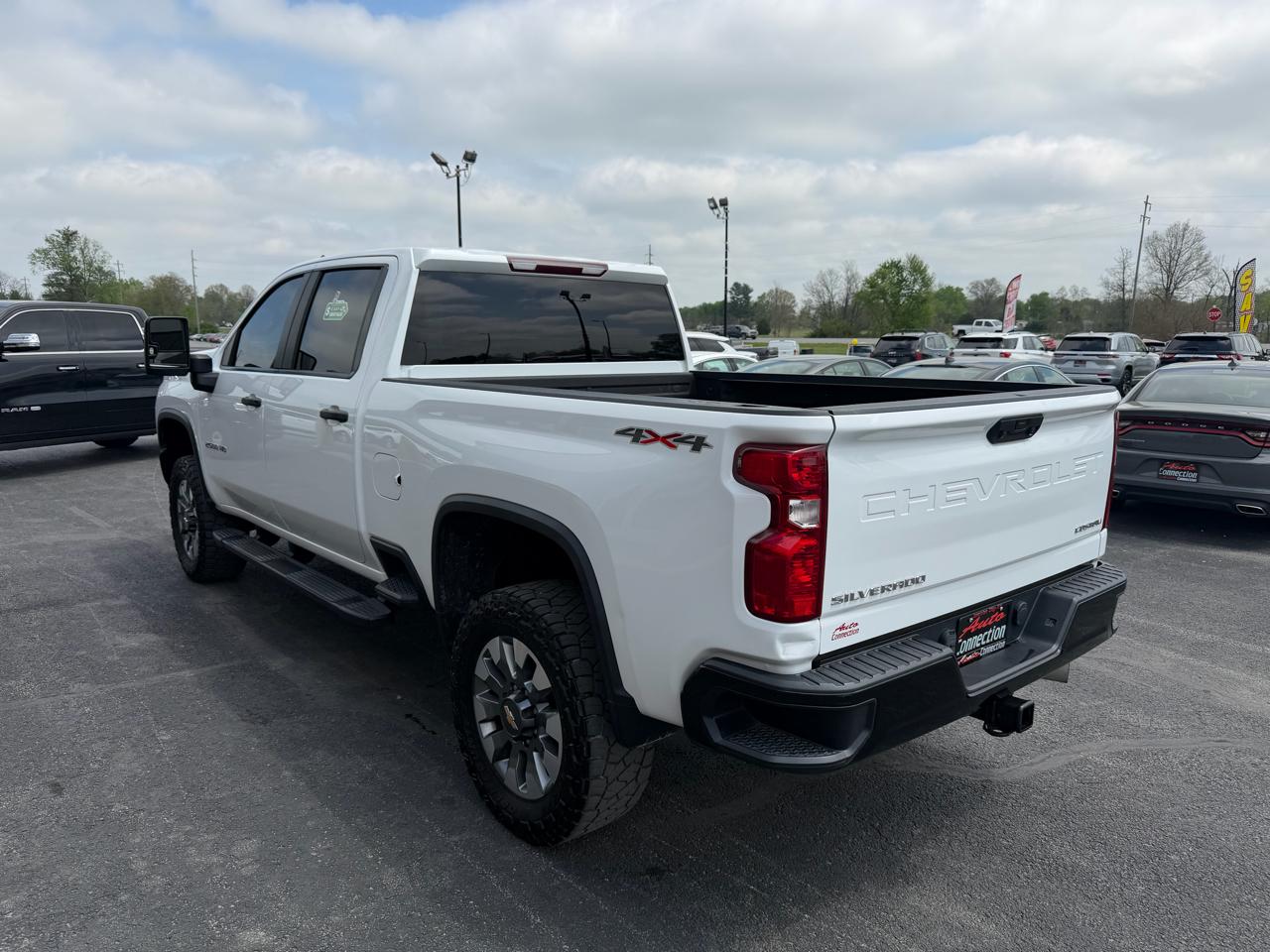 Chevrolet Silverado 2500HD 4WD Crew Cab 159" Custom 2022