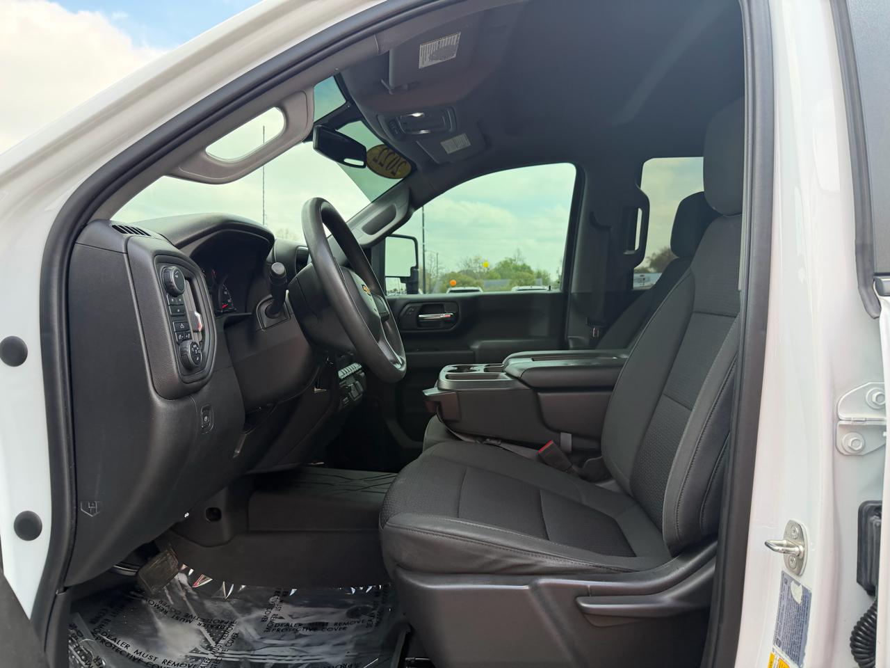 Chevrolet Silverado 2500HD 4WD Crew Cab 159" Custom 2022