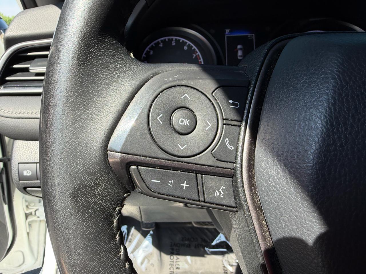 Toyota Camry SE Auto (Natl) 2021