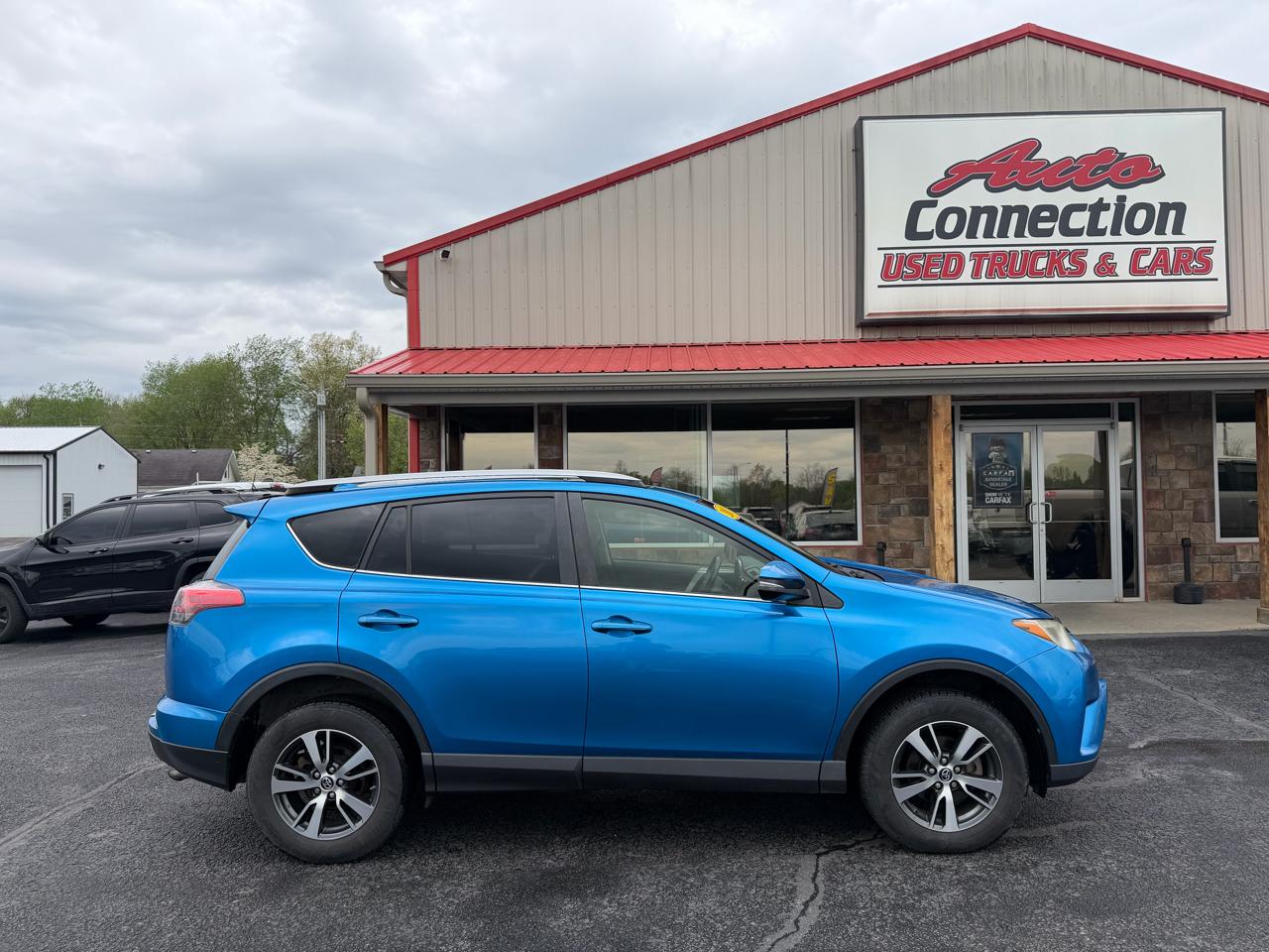 Toyota RAV4 Adventure AWD (Natl) 2018