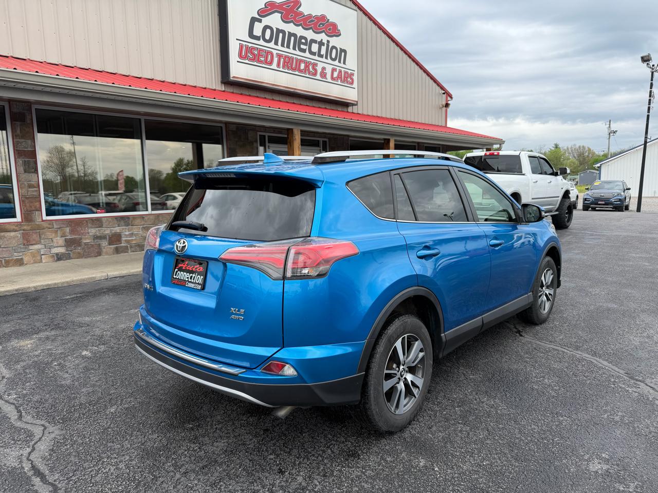 Toyota RAV4 Adventure AWD (Natl) 2018