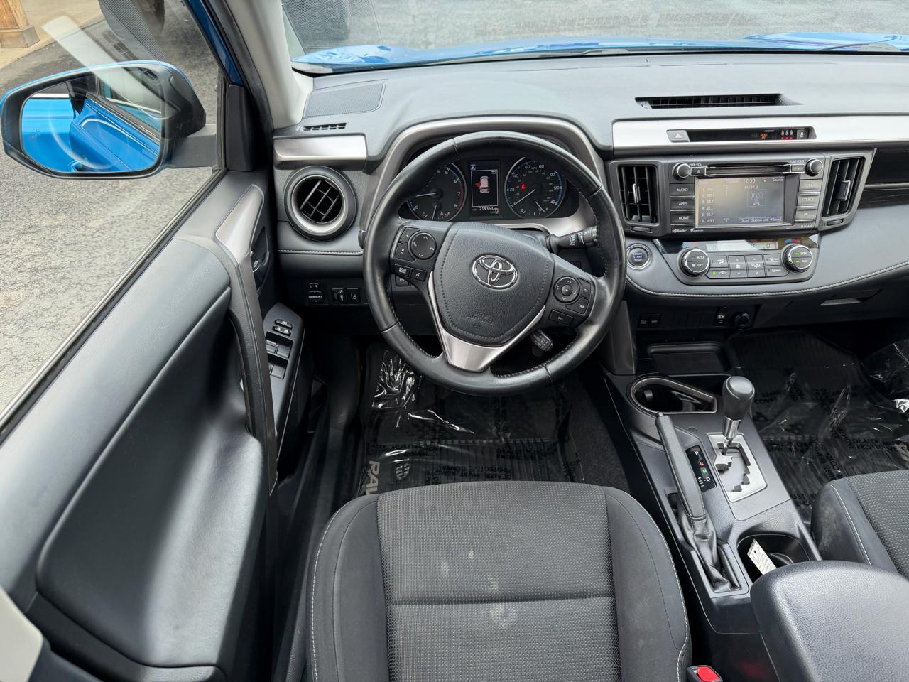 Toyota RAV4 Adventure AWD (Natl) 2018