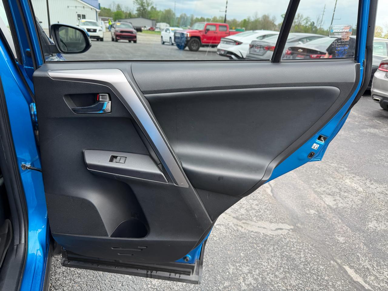 Toyota RAV4 Adventure AWD (Natl) 2018