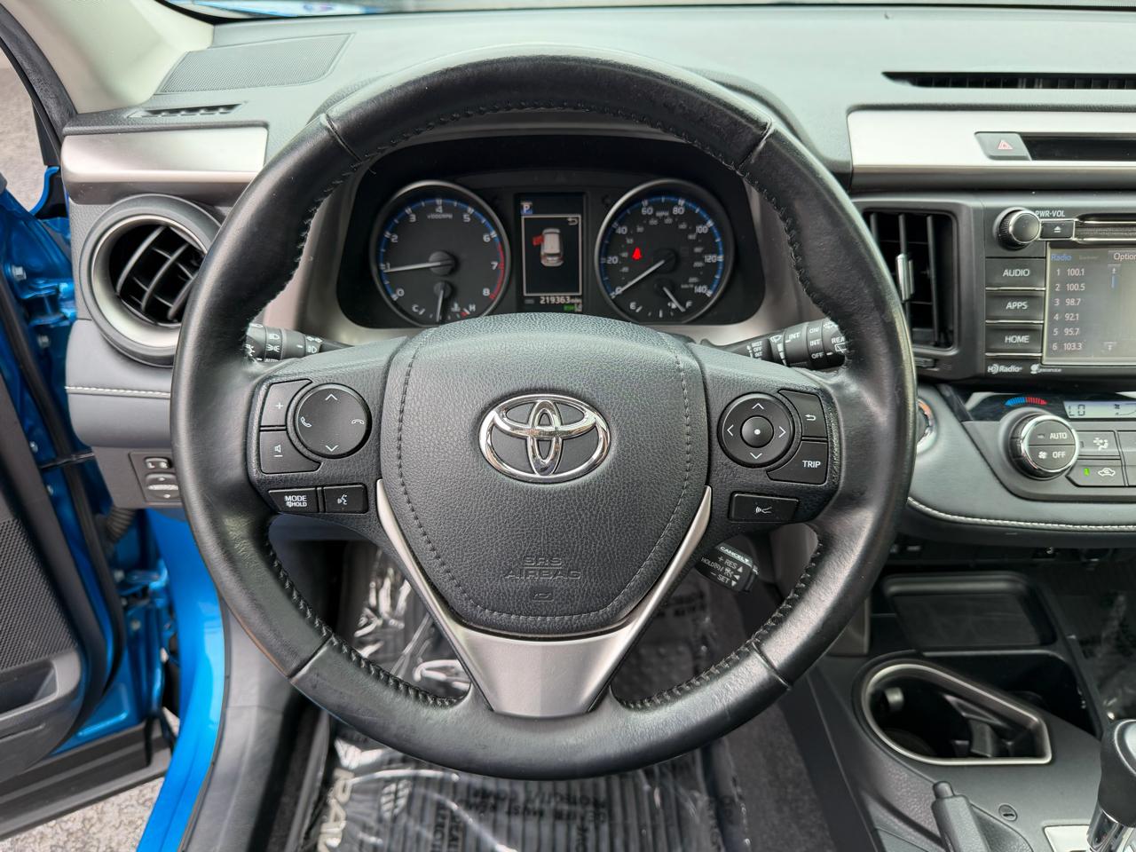 Toyota RAV4 Adventure AWD (Natl) 2018
