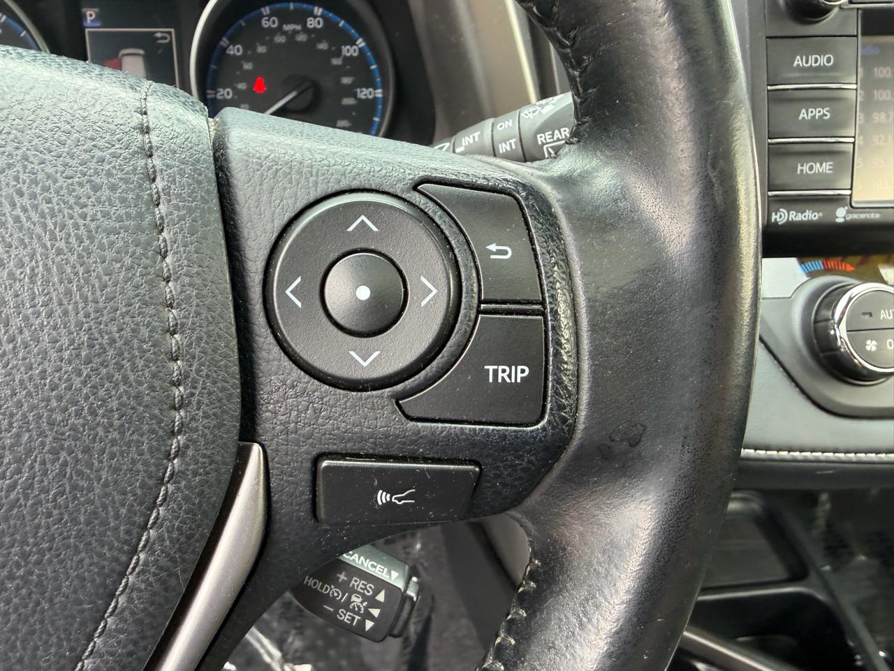 Toyota RAV4 Adventure AWD (Natl) 2018