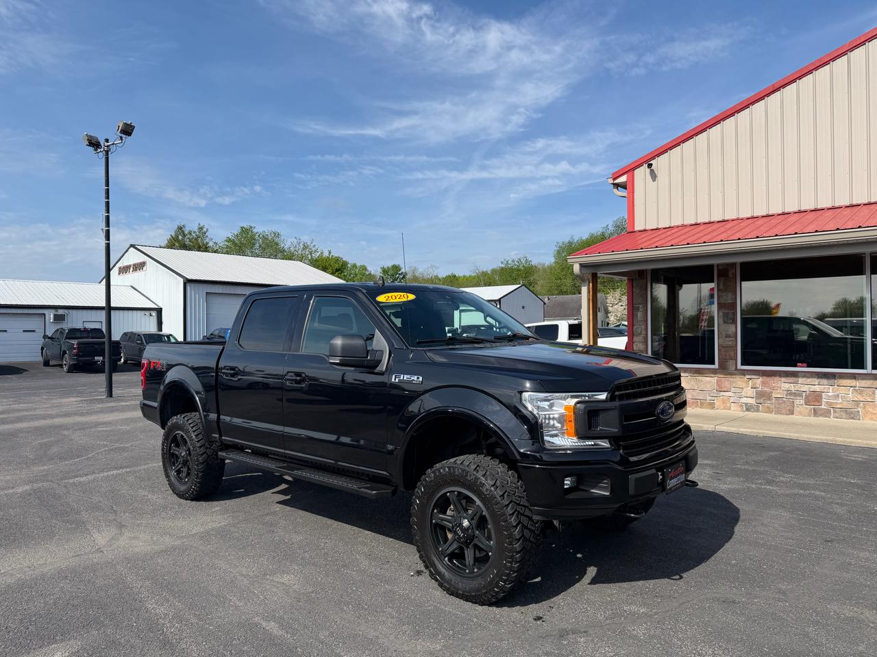 Ford F-150 4WD SuperCrew 145" XLT 2020