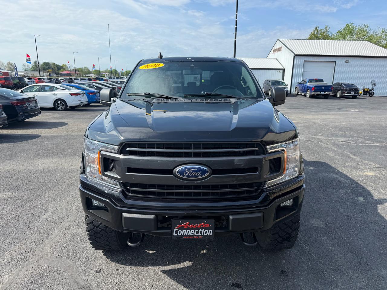 Ford F-150 4WD SuperCrew 145" XLT 2020