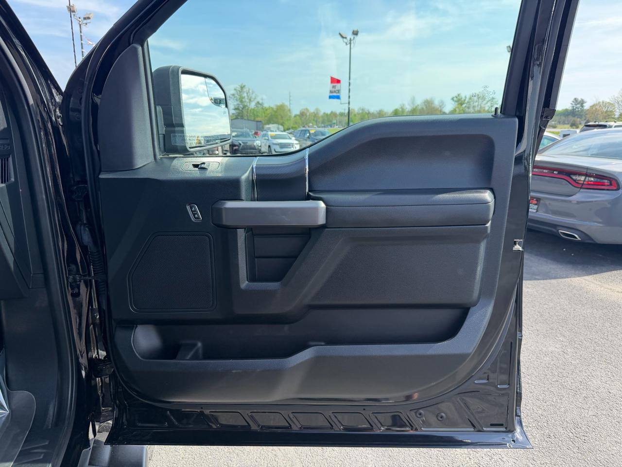 Ford F-150 4WD SuperCrew 145" XLT 2020