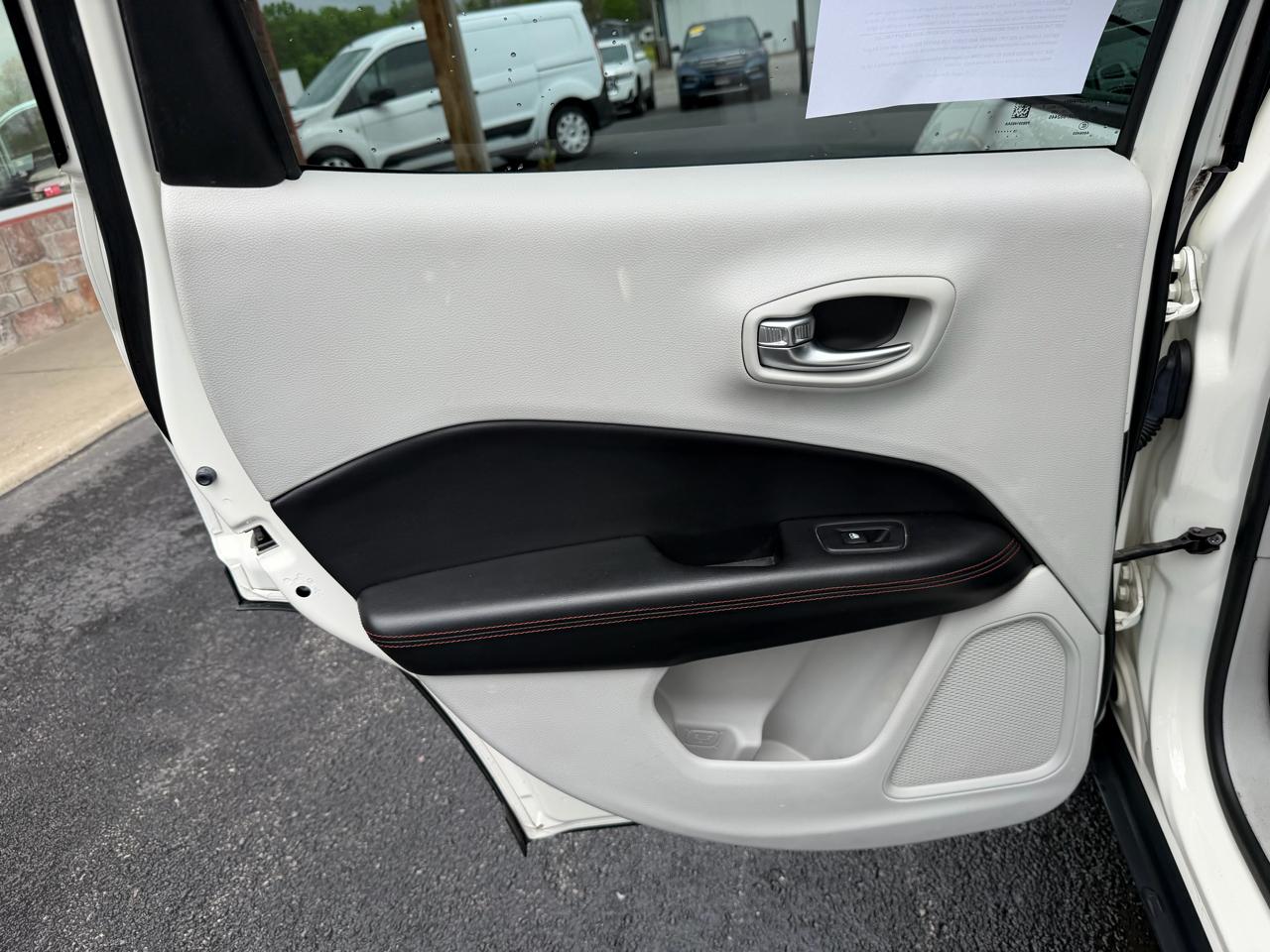 Jeep Compass Limited FWD 2020