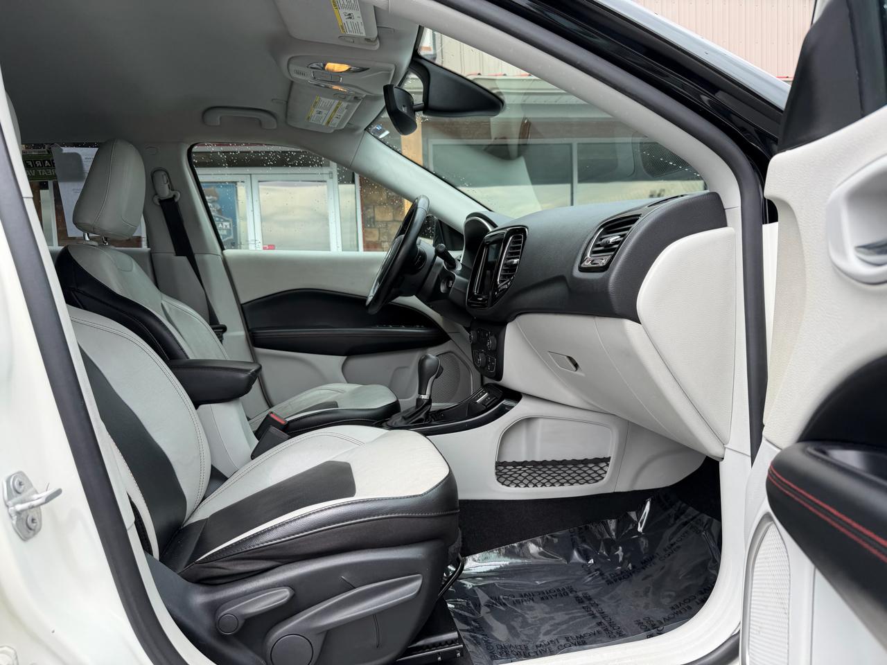 Jeep Compass Limited FWD 2020