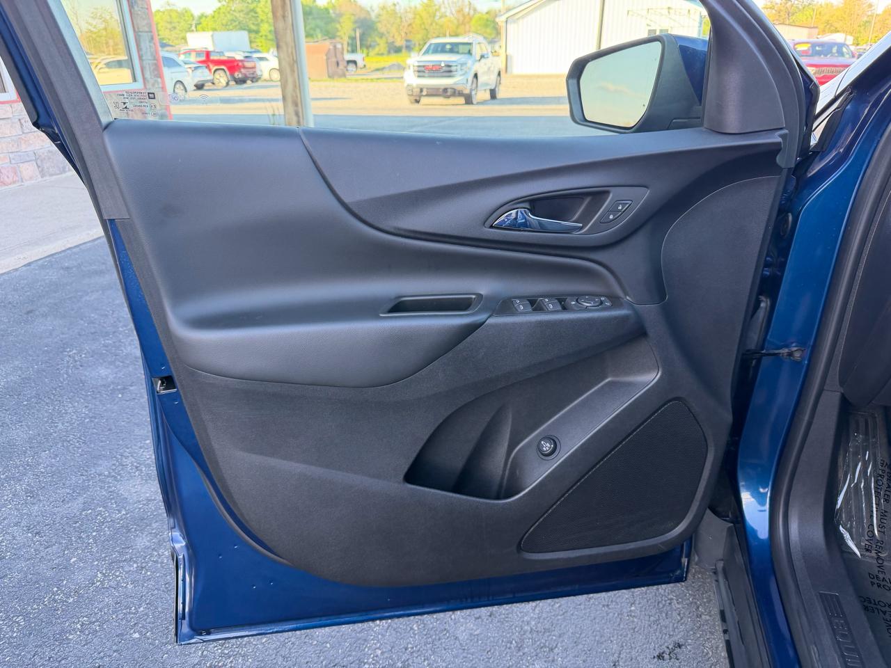 Chevrolet Equinox FWD 4dr LT w/2FL 2023