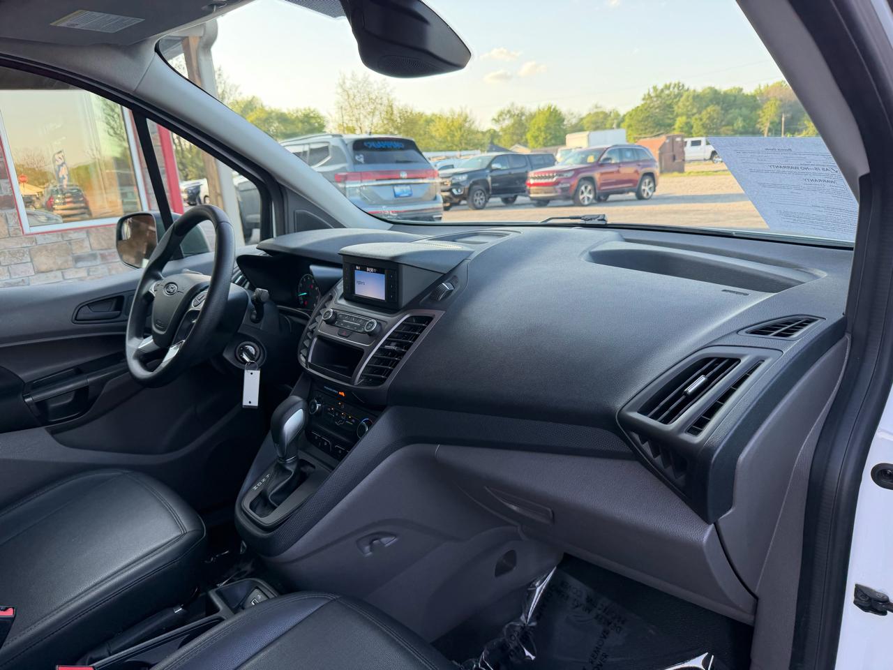 Ford Transit Connect Van XL LWB w/Rear Symmetrical Doors 2020