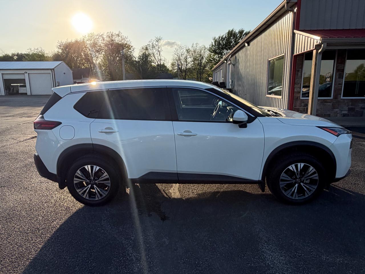 Nissan Rogue FWD SV 2023